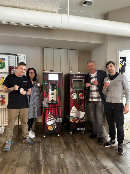 Softeis Selbstbedienungs Konzept